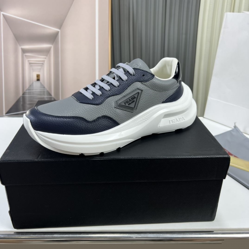 Pra*a casual shoes